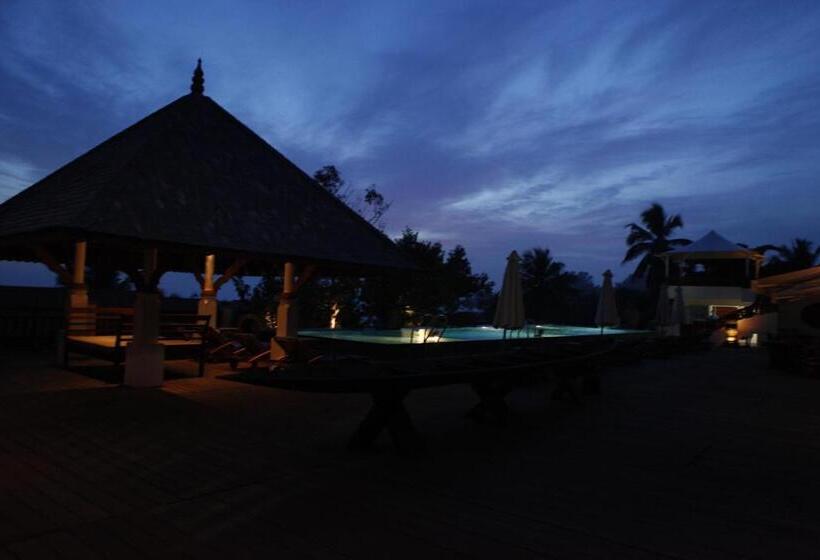 호텔 Gokulam Grand Turtle On The Beach