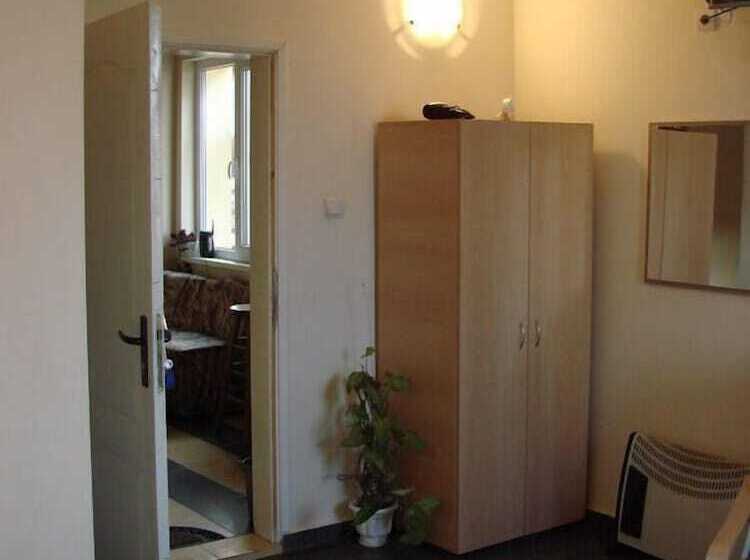 مبيت وإفطار Avel Guest House