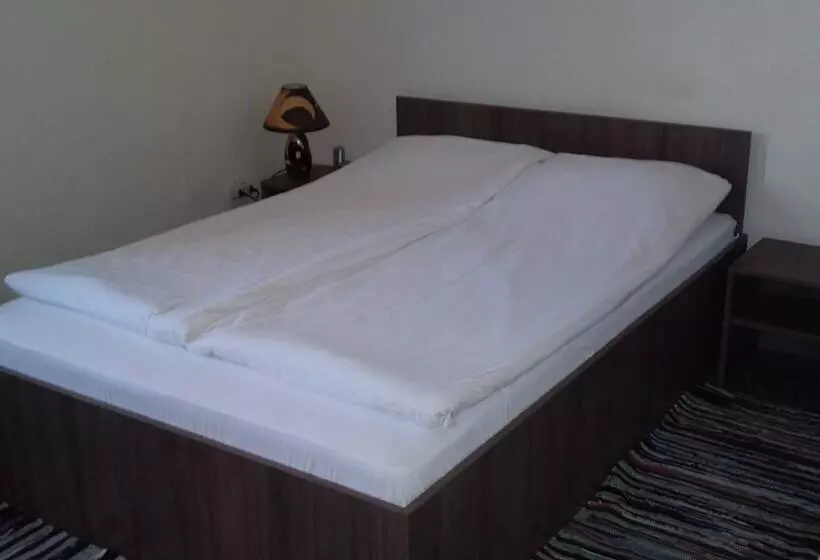 ベッドアンドブレックファースト Avel Guest House