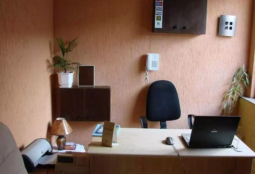 ベッドアンドブレックファースト Avel Guest House