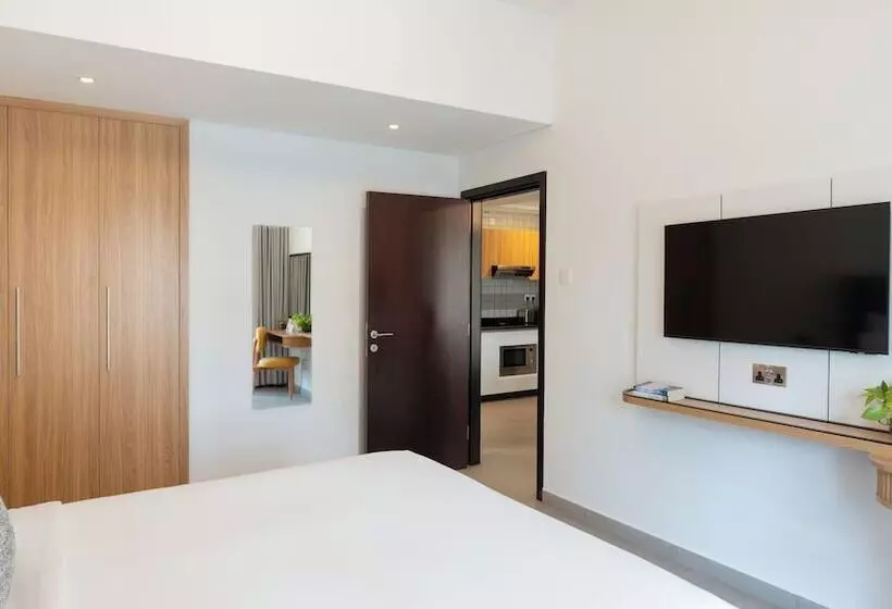 Citadines Metro Central Dubai