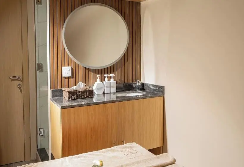 Citadines Metro Central Dubai