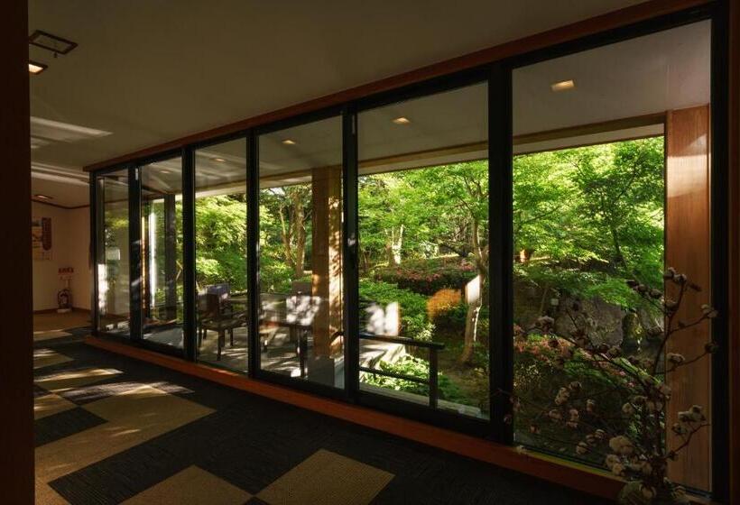 Hoho A Hotel Overlooking The Echigo Plain And The Yahiko Mountain Range Formerly Hotel Oohashi Yakat