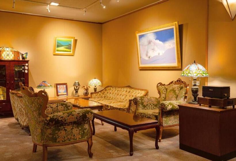 Hoho A Hotel Overlooking The Echigo Plain And The Yahiko Mountain Range Formerly Hotel Oohashi Yakat