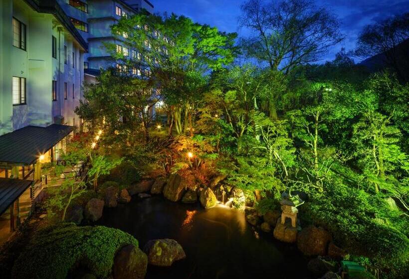 Hoho A Hotel Overlooking The Echigo Plain And The Yahiko Mountain Range Formerly Hotel Oohashi Yakat