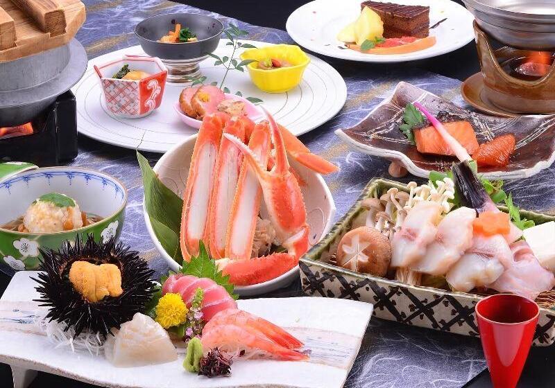 Hoho A Hotel Overlooking The Echigo Plain And The Yahiko Mountain Range Formerly Hotel Oohashi Yakat