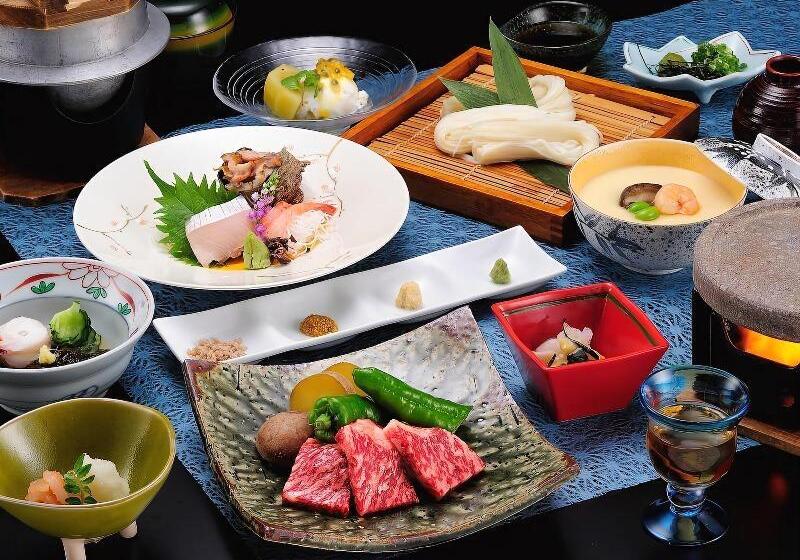 Hoho A Hotel Overlooking The Echigo Plain And The Yahiko Mountain Range Formerly Hotel Oohashi Yakat