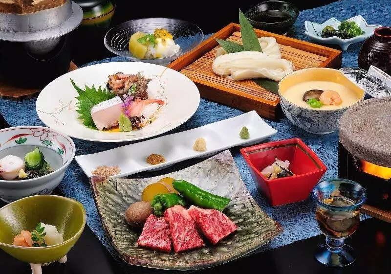 Hoho A Hotel Overlooking The Echigo Plain And The Yahiko Mountain Range Formerly Hotel Oohashi Yakat