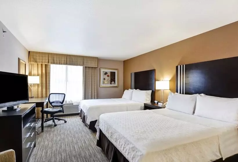 Holiday Inn Express Hotel & Suites Milwaukee New Berlin, An Ihg