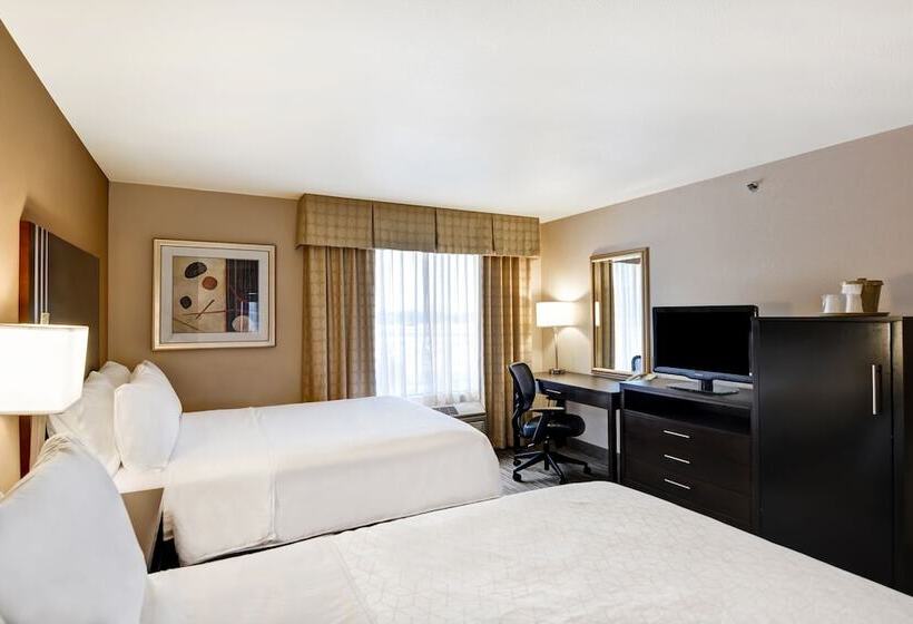 Holiday Inn Express Hotel & Suites Milwaukee New Berlin, An Ihg