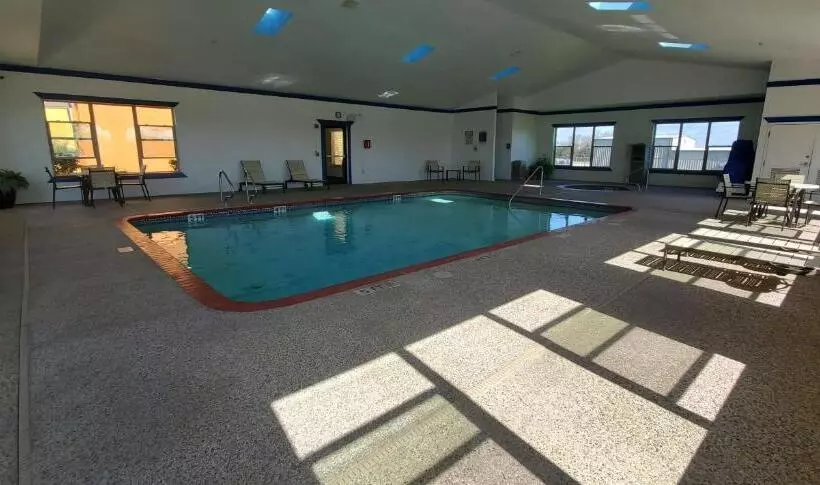 فندق Best Western Executive Inn & Suites