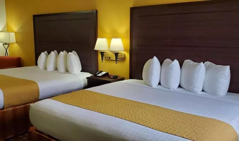 فندق Best Western Executive Inn & Suites