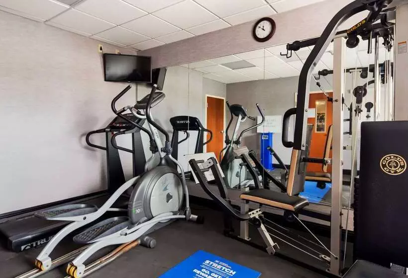 Отель Best Western Nittany Inn Milroy