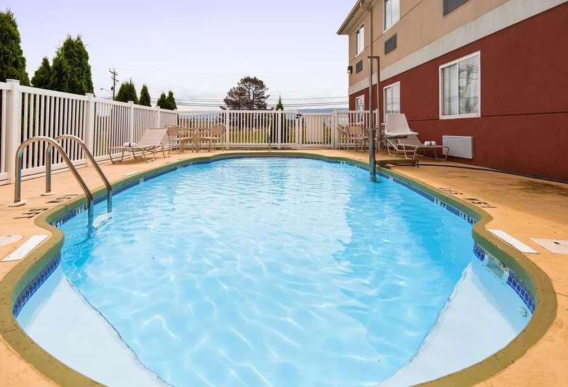 호텔 Best Western Nittany Inn Milroy
