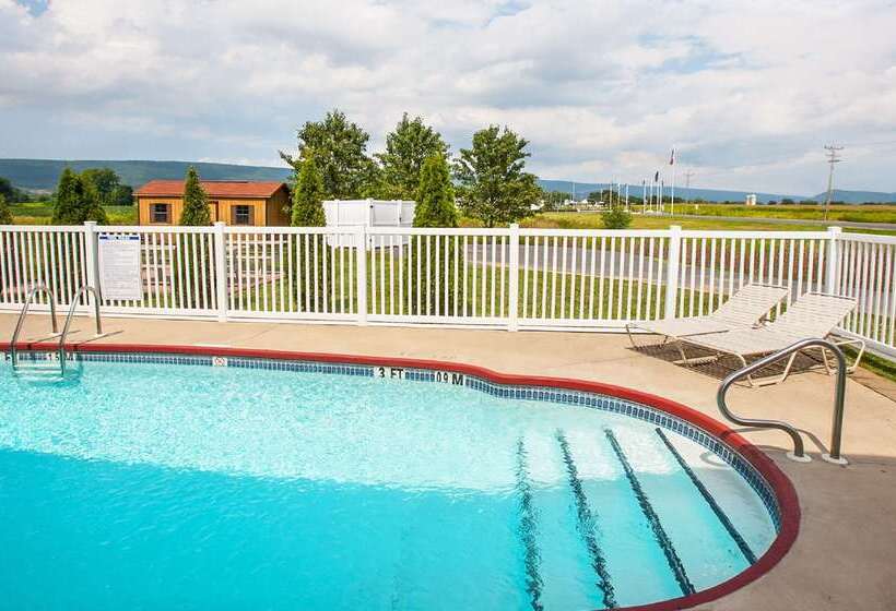 호텔 Best Western Nittany Inn Milroy
