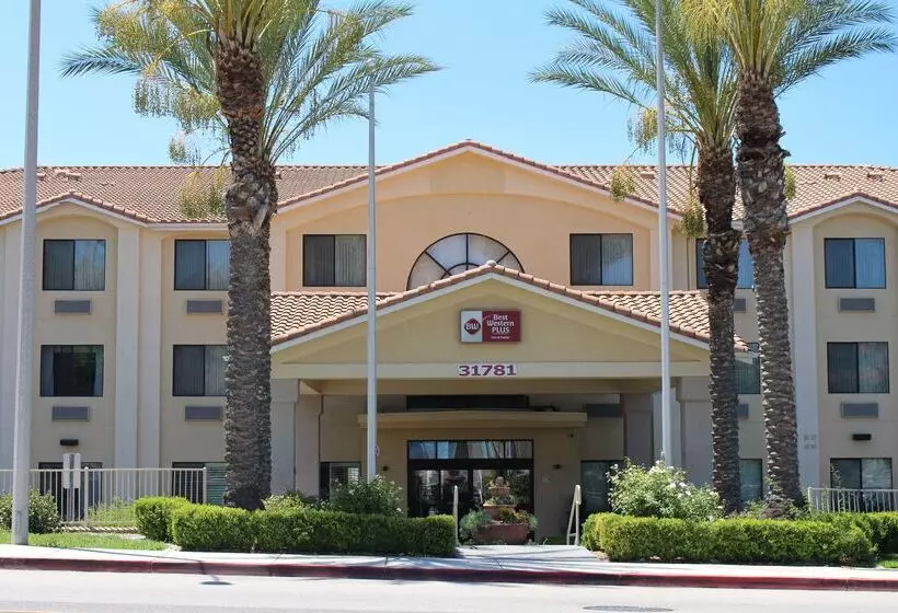 酒店 Best Western Plus Lake Elsinore Inn & Suites