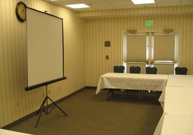 酒店 Best Western Plus Lake Elsinore Inn & Suites