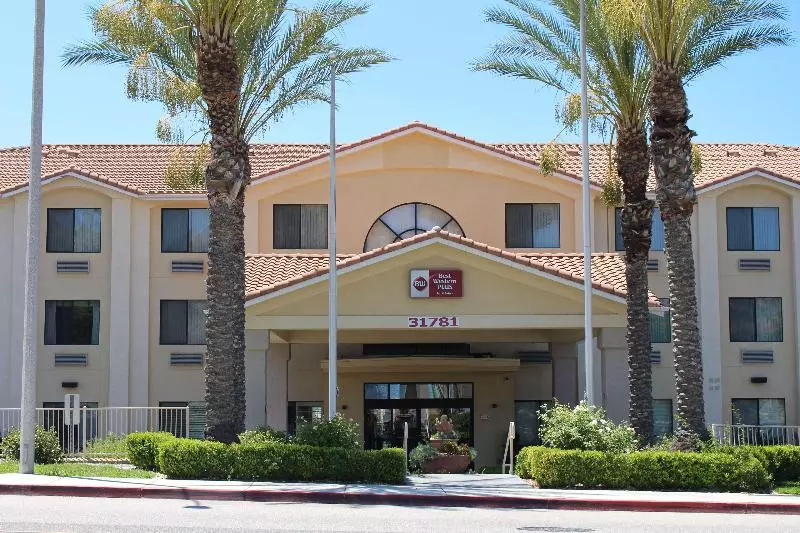 酒店 Best Western Plus Lake Elsinore Inn & Suites