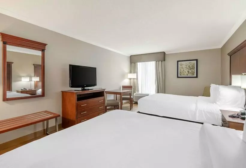 Hotelli Best Western Liverpool Syracuse Inn & Suites