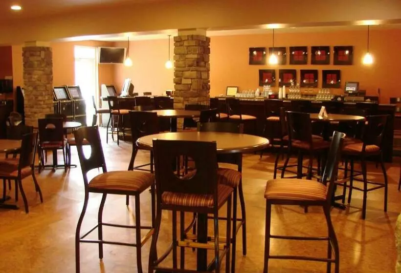 Szálloda Crandon Inn & Suites