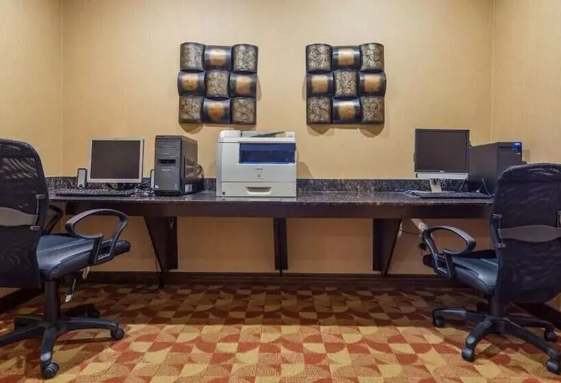 Szálloda Crandon Inn & Suites