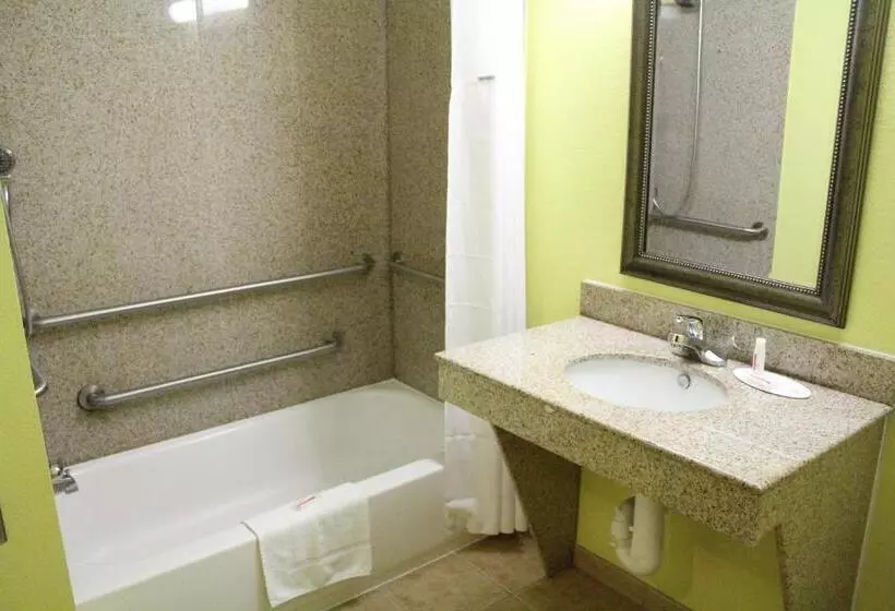 酒店 Days Inn By Wyndham Salado