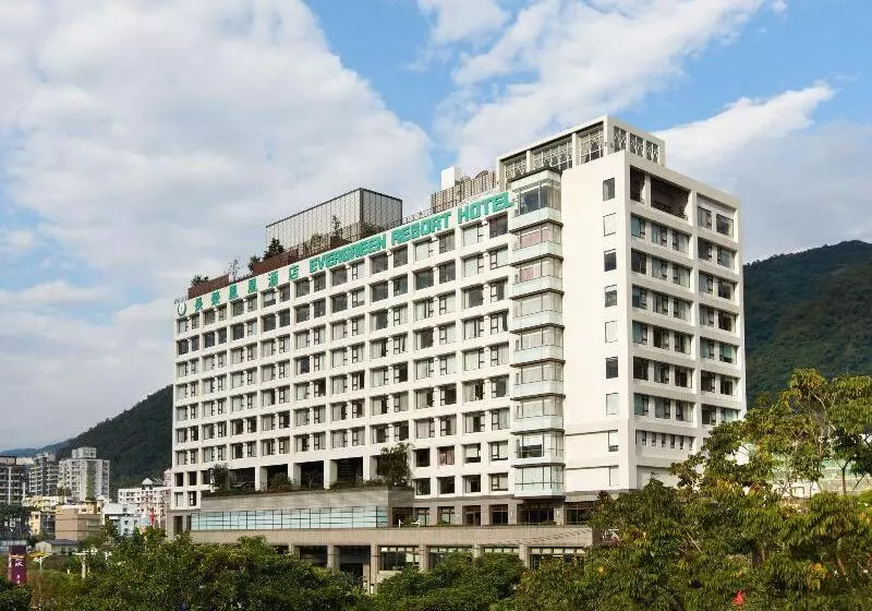 Evergreen Resort Hotel Jiaosi