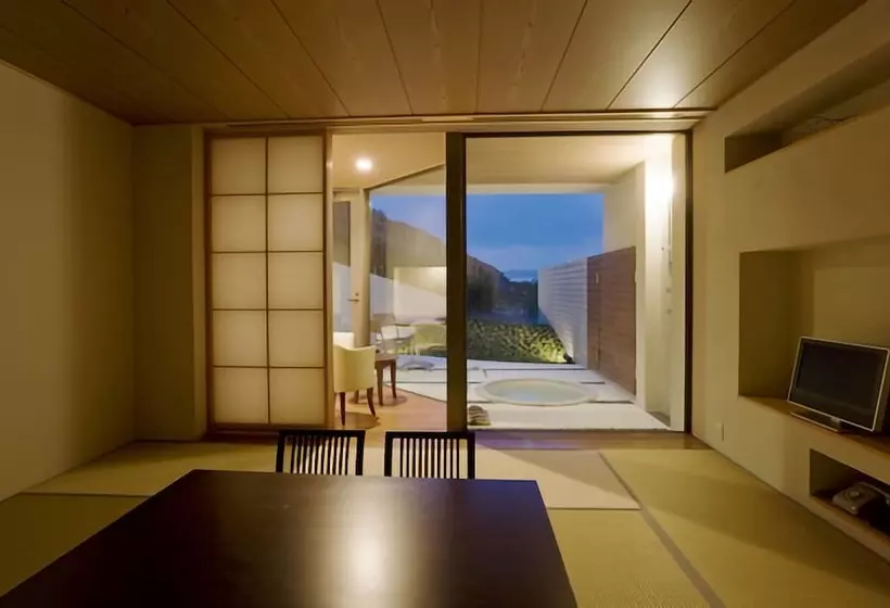 בית מלון כפרי Kurhouse Shirahama