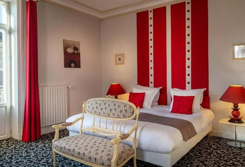 Hotel Le Pavillon Des Lys   Hôtel Particulier