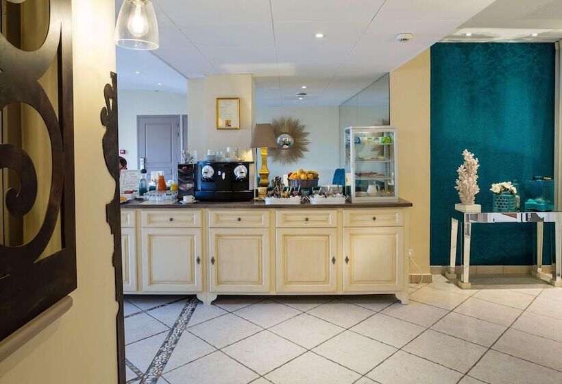 בית מלון כפרי Le Suffren