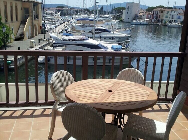 בית מלון כפרי Le Suffren