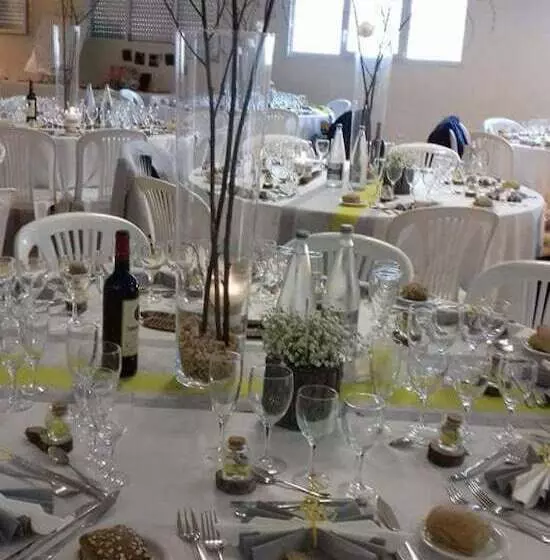 Отель Les Etangs De Guibert