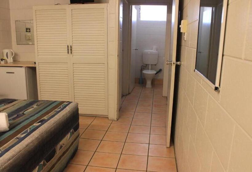 فندق Oasis Inn Apartments