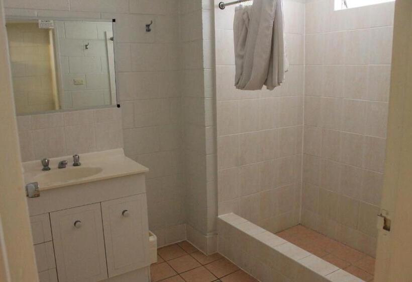 فندق Oasis Inn Apartments