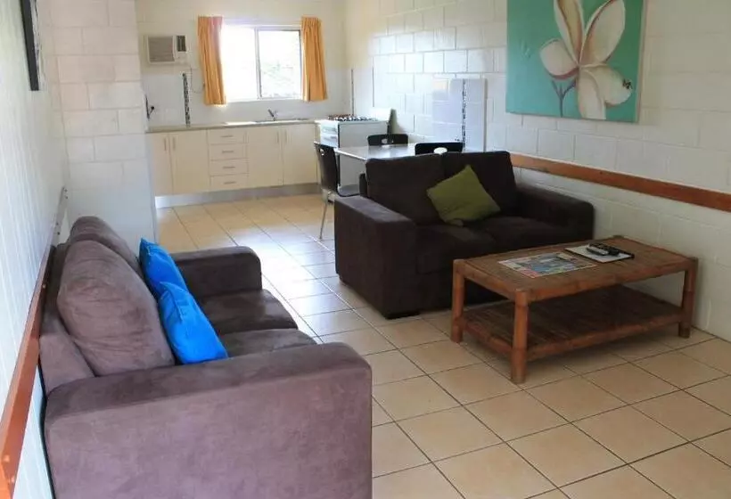 酒店 Oasis Inn Apartments