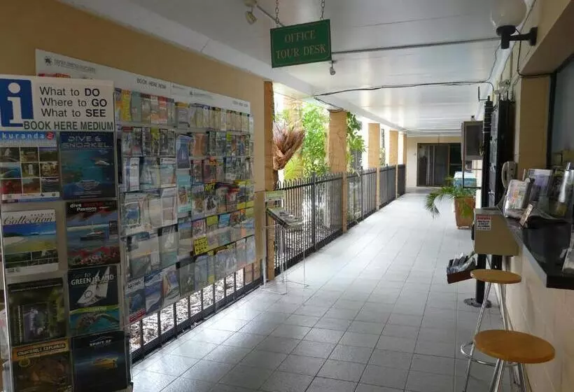 酒店 Oasis Inn Apartments