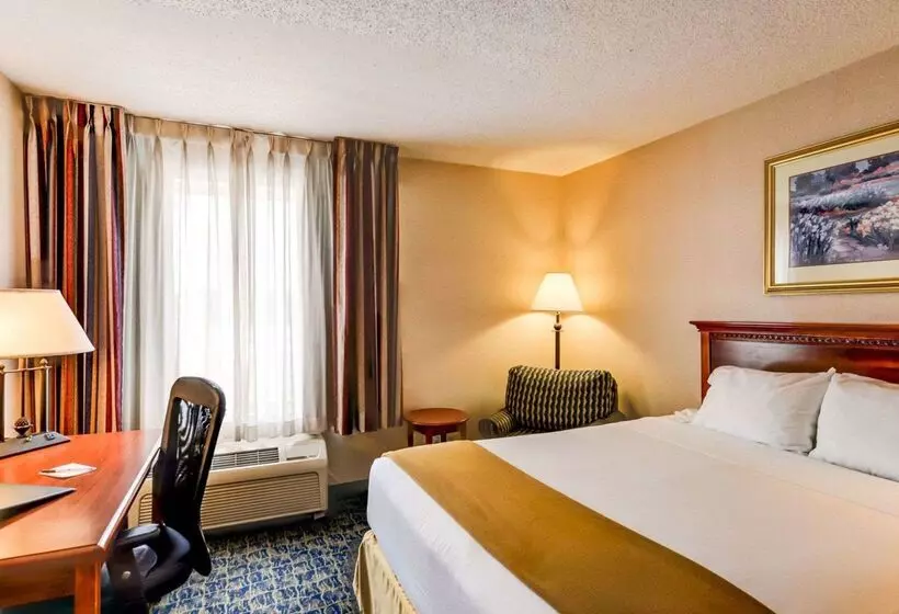 Отель Quality Inn Spring Mills  Martinsburg North