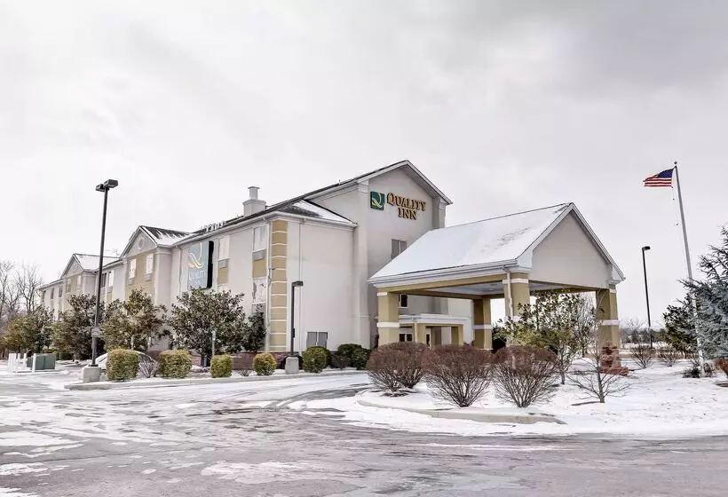 Отель Quality Inn Spring Mills  Martinsburg North