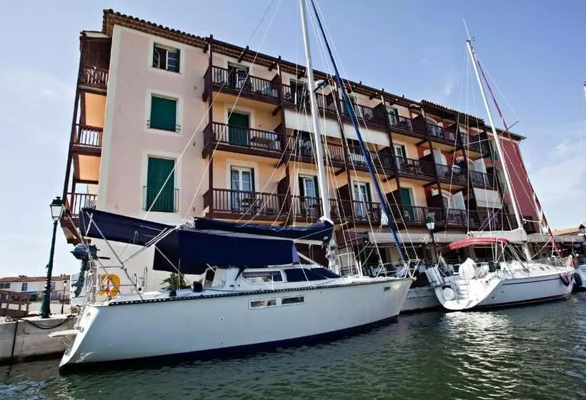 ホテル Le Suffren