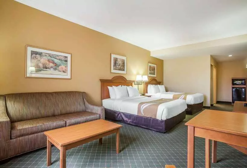 هتل Tahlequah Inn