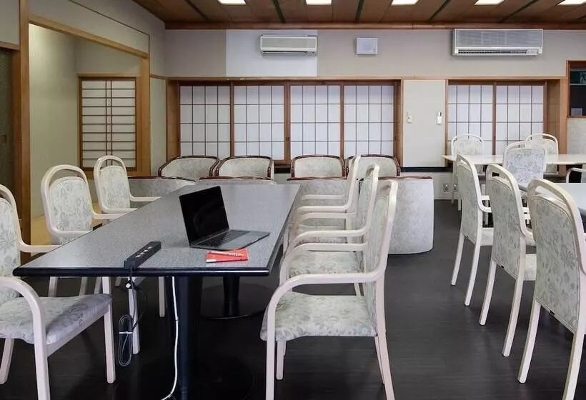 בית מלון כפרי Shirahamakan