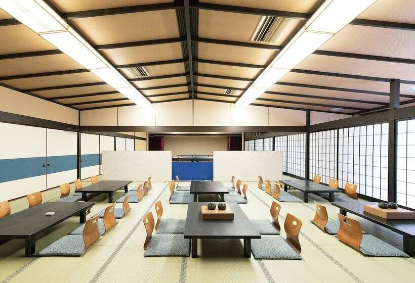 בית מלון כפרי Shirahamakan