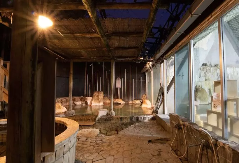 בית מלון כפרי Shirahamakan