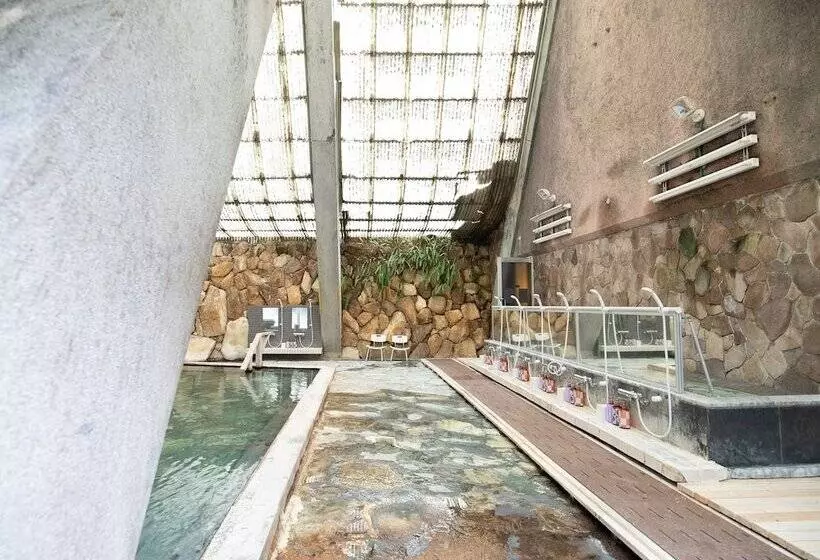 בית מלון כפרי Shirahamakan