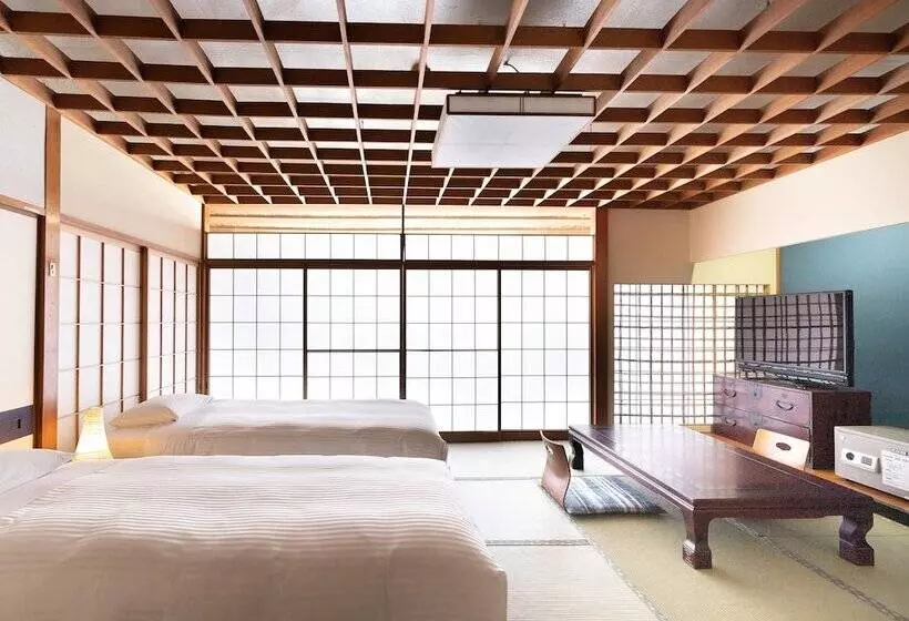 בית מלון כפרי Shirahamakan