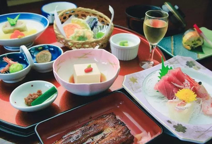 Hotel Wakamatsu Honten