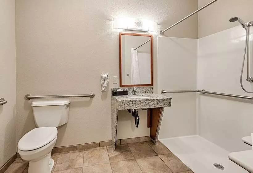 Отель Candlewood Suites Burlington, An Ihg