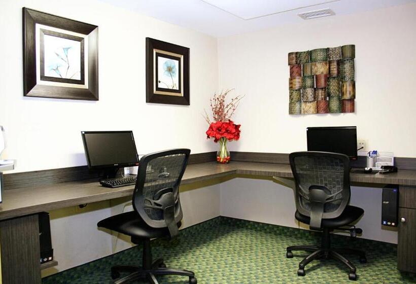 فندق Candlewood Suites Harrisonburg, An Ihg