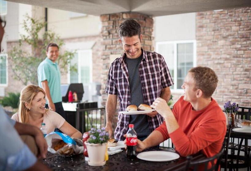 فندق Candlewood Suites Harrisonburg, An Ihg