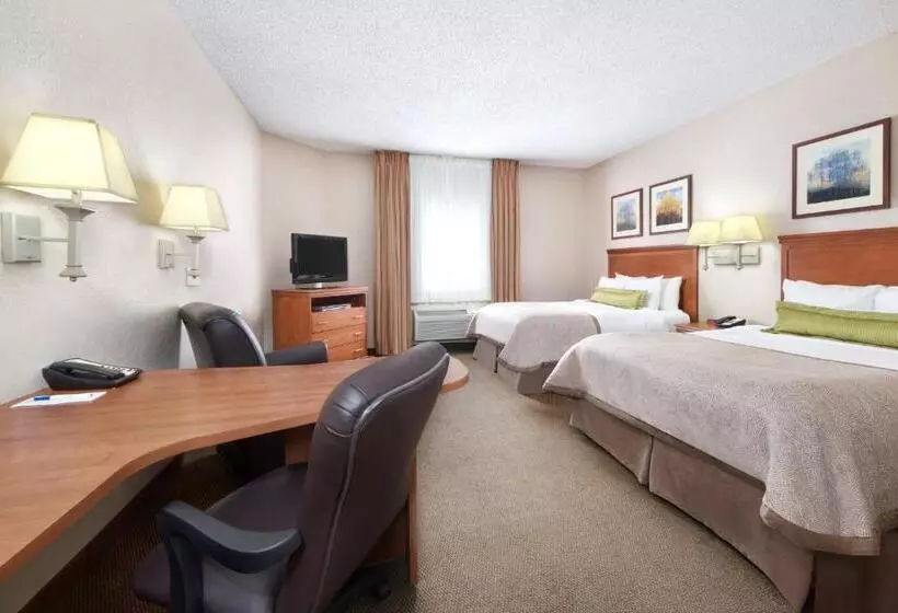 Отель Candlewood Suites Kenosha, An Ihg